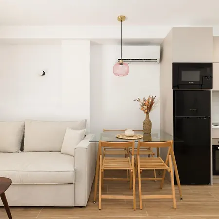 Lush Blush Luxury By Binobi! * Θεσσαλονίκη